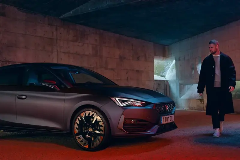 nowoczesne auto w firmie